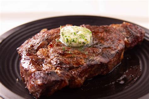 how to cook steak on grill
